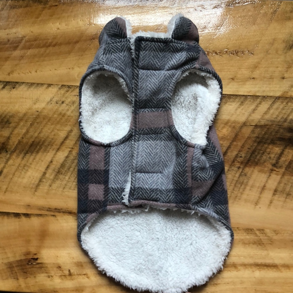 Barkley & Finn Small dog Velcro plaid jacket